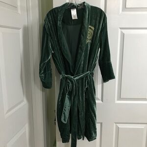 Pottery Barn Teen Wizarding World Harry Potter Slytherin Green Robe Small/Medium